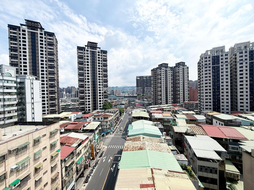 景安台北明亮景觀兩房房屋室內格局與周邊環境