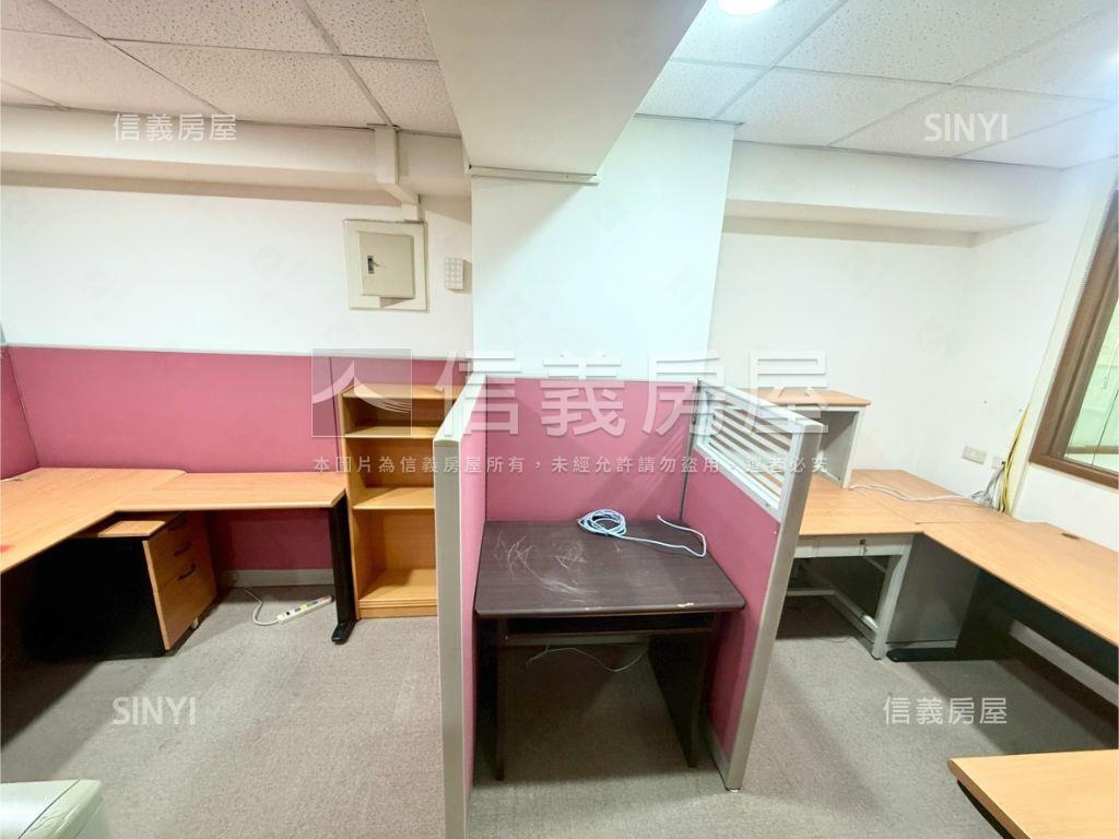 棟樑近捷運高樓景觀商辦房屋室內格局與周邊環境