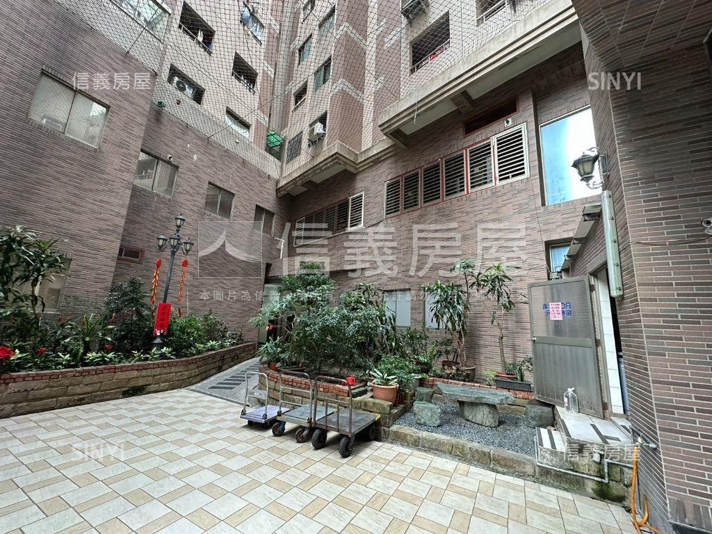 三多商圈低總價套房房屋室內格局與周邊環境