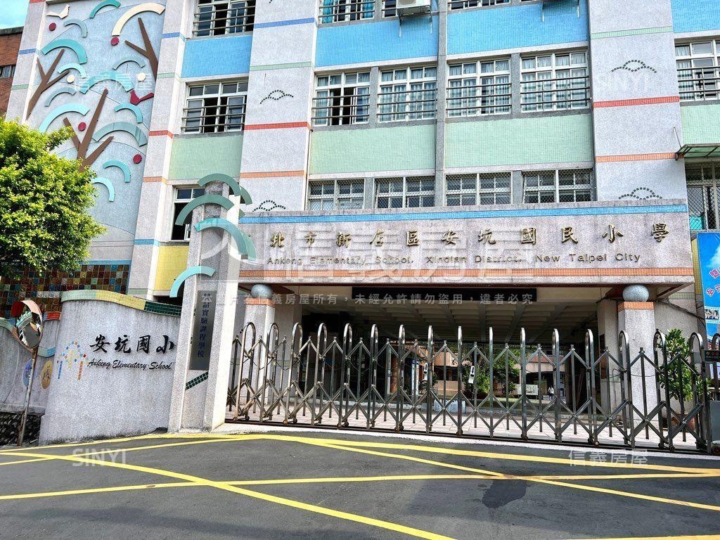 近輕軌公寓１樓房屋室內格局與周邊環境