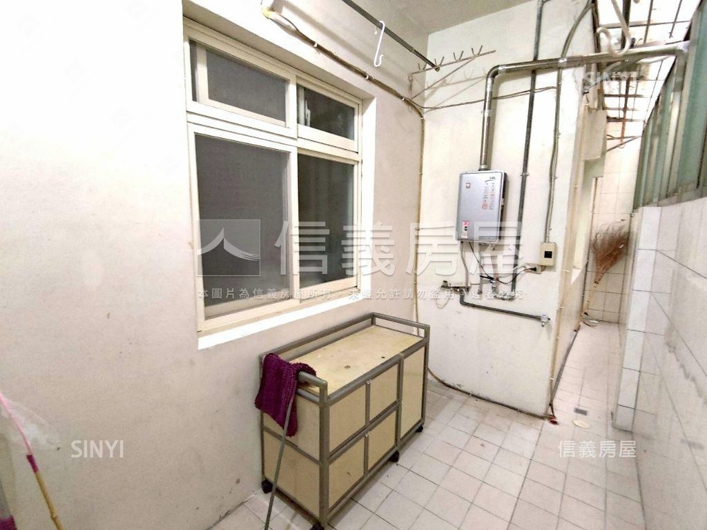 近輕軌公寓１樓房屋室內格局與周邊環境