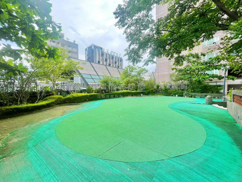 東帝士ＳＲＣ明亮套房房屋室內格局與周邊環境