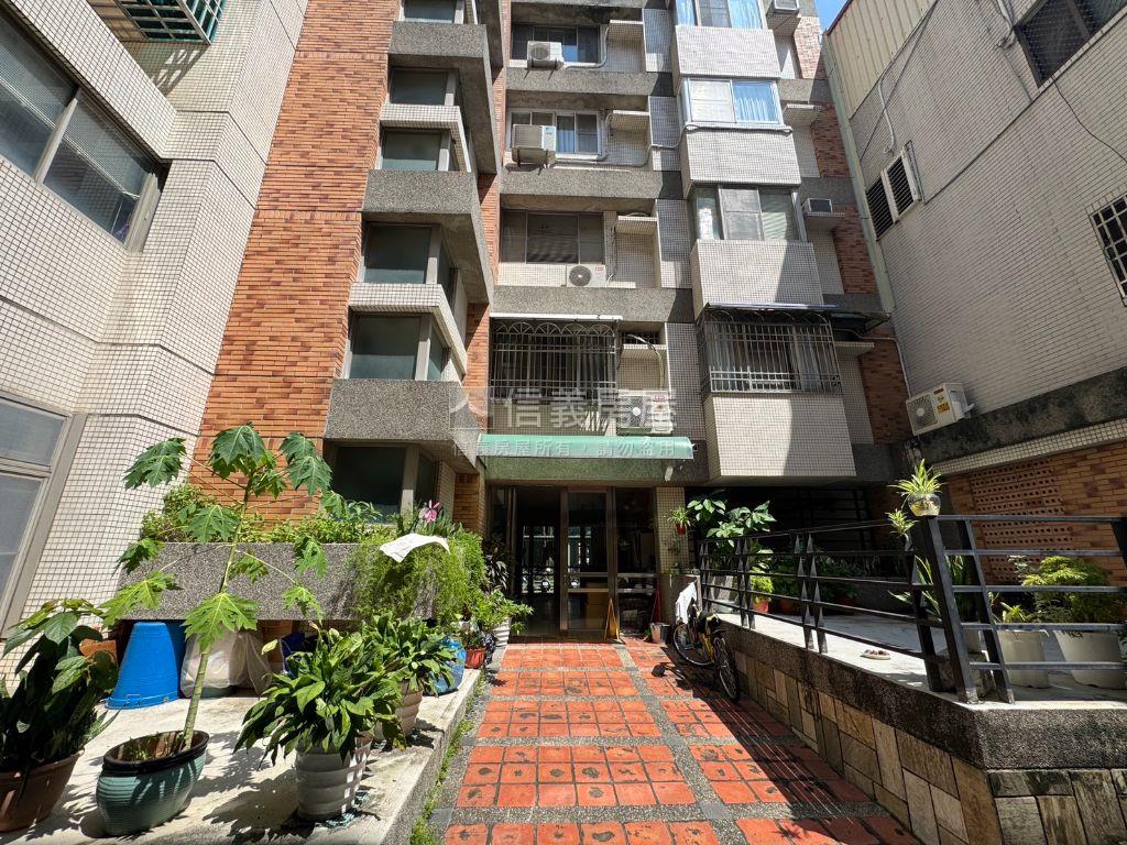 崇明學區御書苑四房車位房屋室內格局與周邊環境