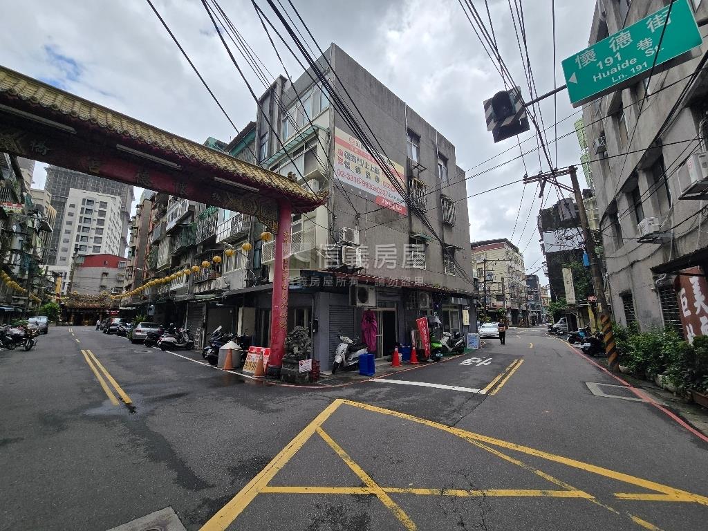 板橋一樓房屋室內格局與周邊環境