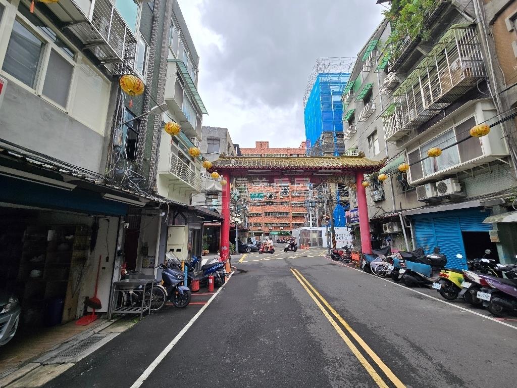 板橋一樓房屋室內格局與周邊環境