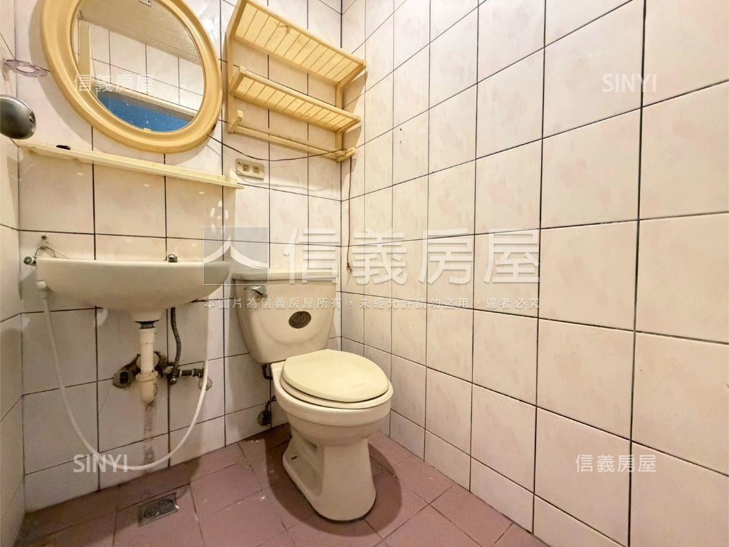 中和街方正三樓美寓房屋室內格局與周邊環境