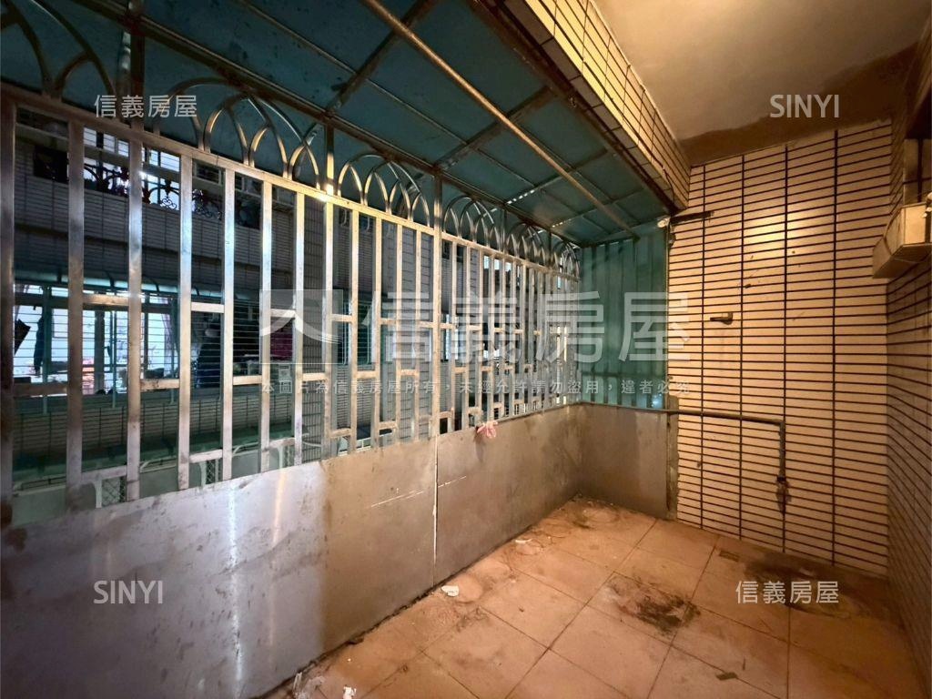 中和街方正三樓美寓房屋室內格局與周邊環境