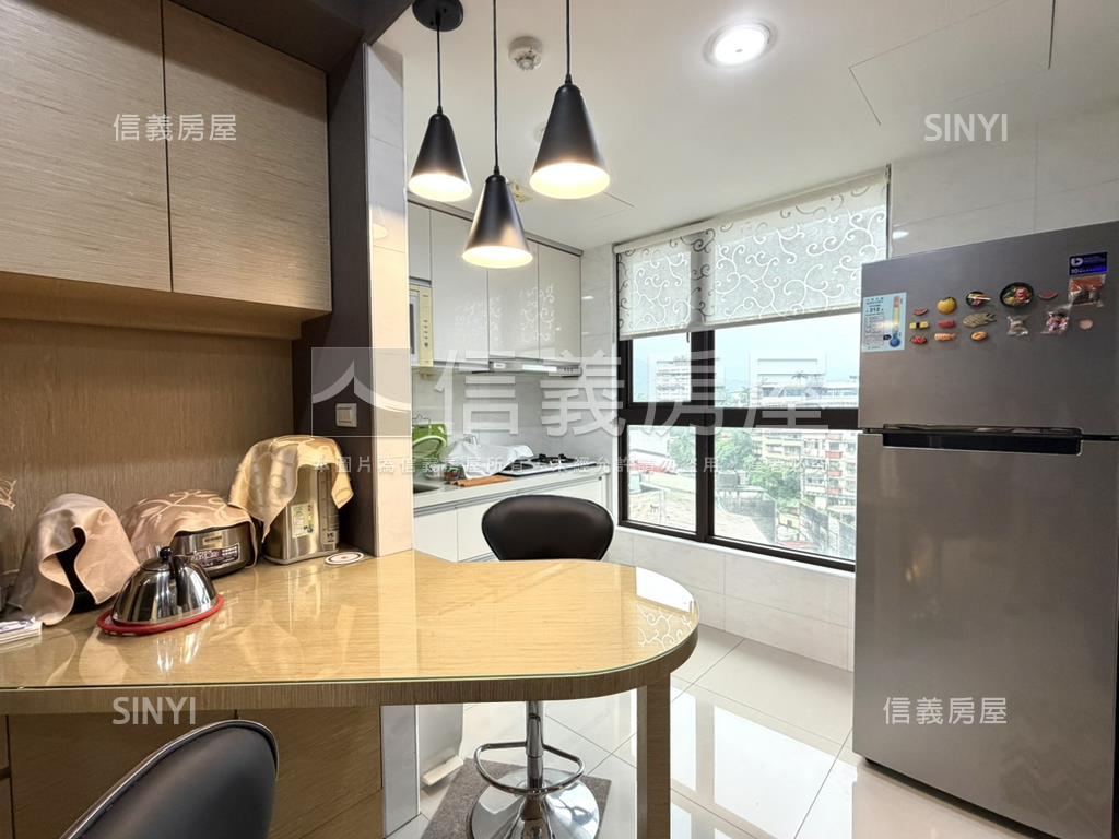 極麗成家美屋＋車位房屋室內格局與周邊環境