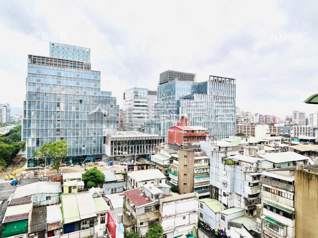 華爾滋管理方正採光大樓房屋室內格局與周邊環境