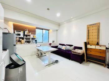 華爾滋管理方正採光大樓