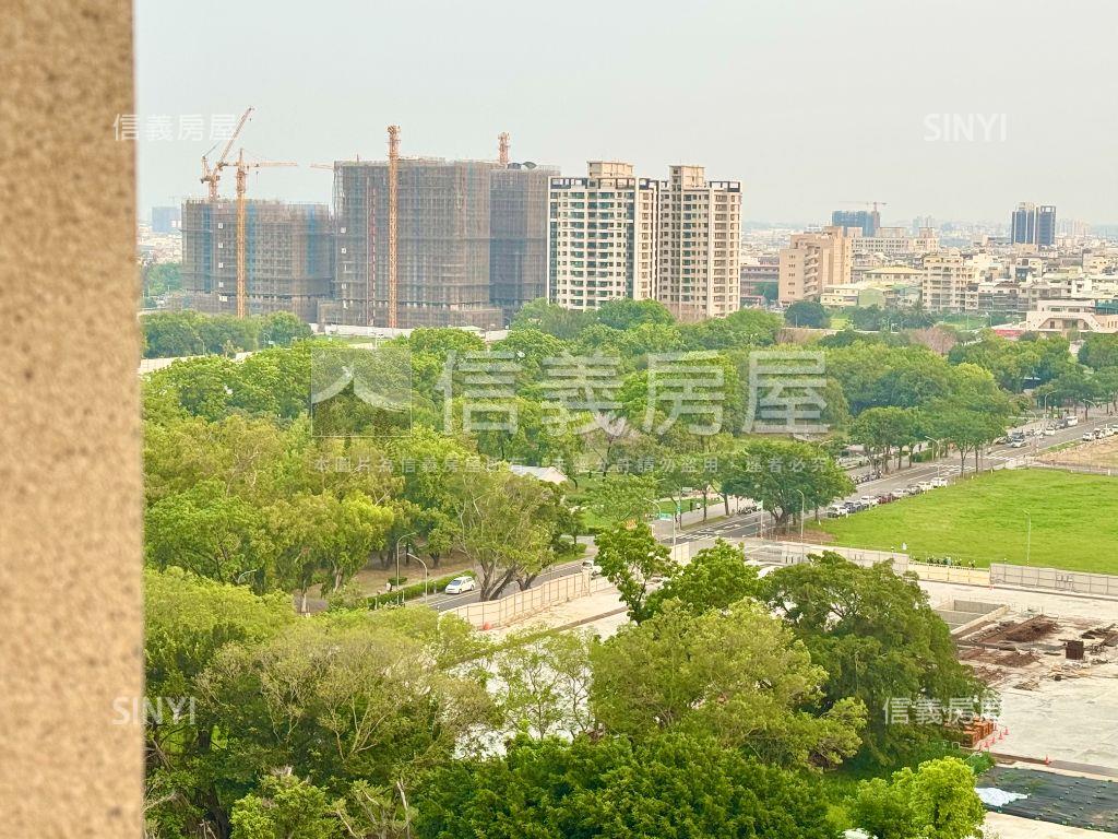 【京城鳳凰】溫馨美裝兩房房屋室內格局與周邊環境