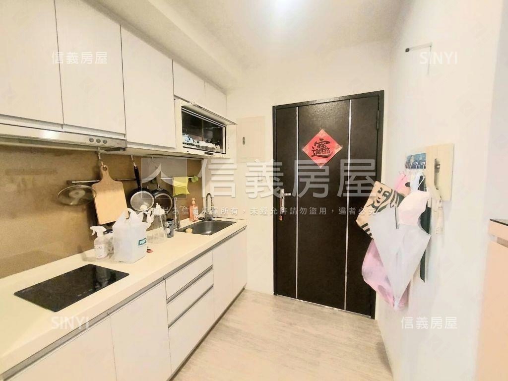 近四號公園三角金店面房屋室內格局與周邊環境