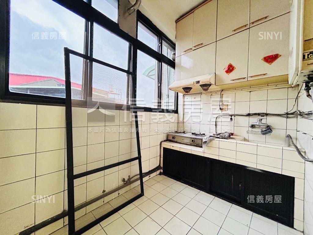 【民生西】迪化商圈頂加房屋室內格局與周邊環境