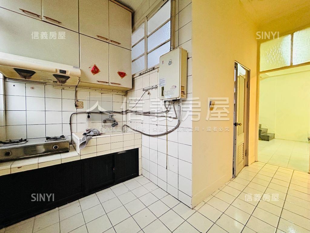 【民生西】迪化商圈頂加房屋室內格局與周邊環境