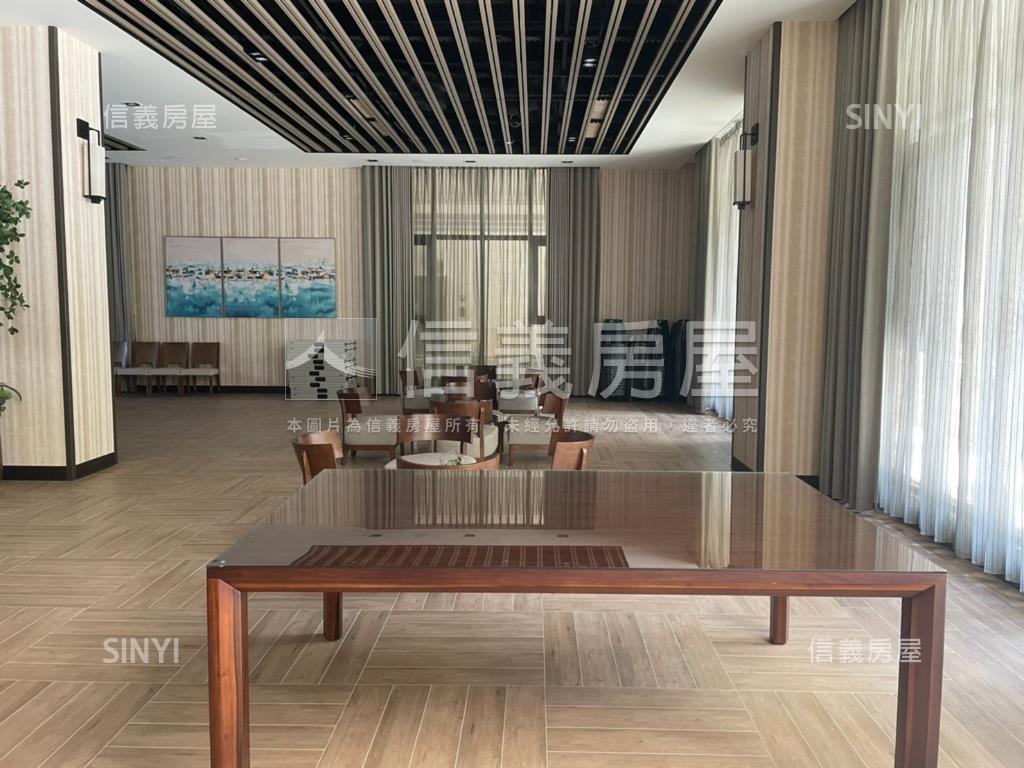 麗寶。青年時代房屋室內格局與周邊環境