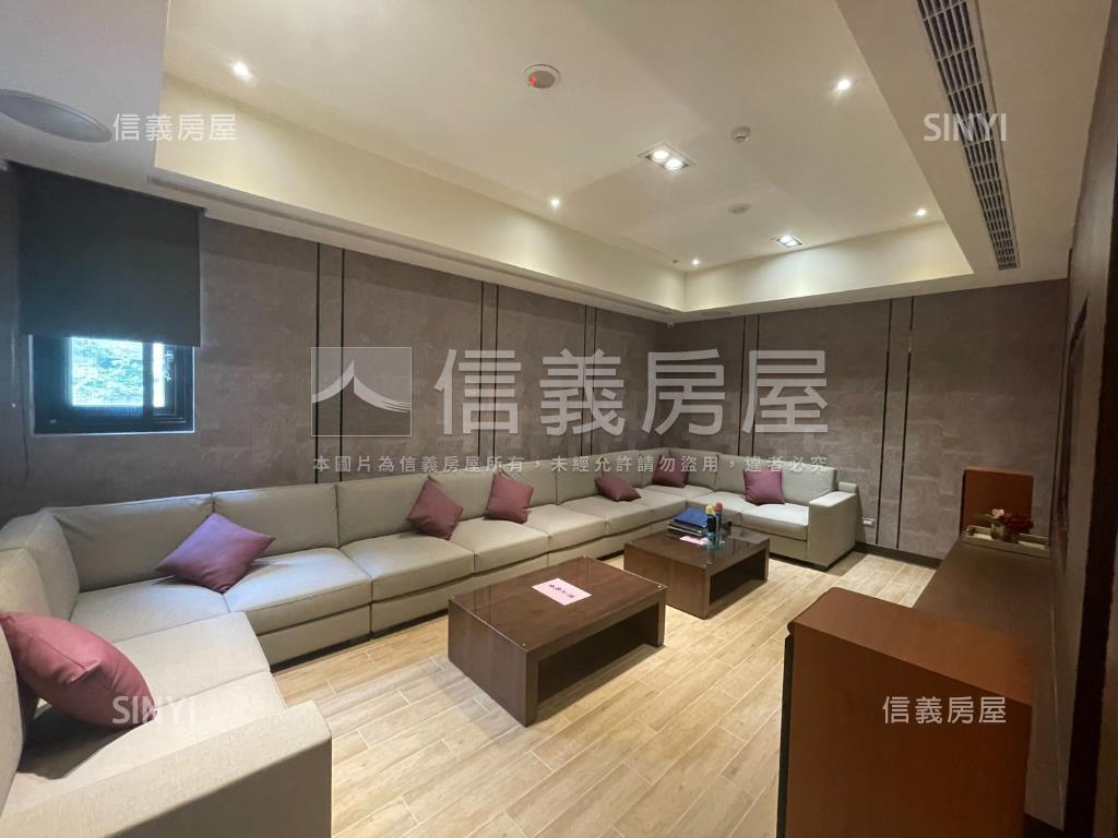麗寶。青年時代房屋室內格局與周邊環境