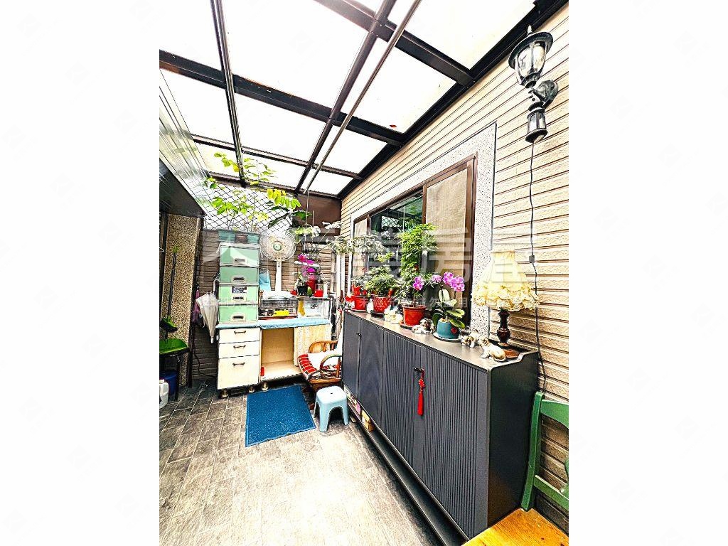 致遠三路精美洋房透天房屋室內格局與周邊環境