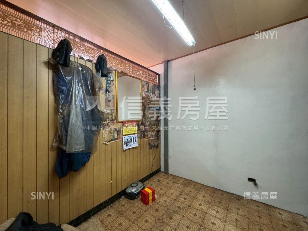 三房低總價臨路透天房屋室內格局與周邊環境