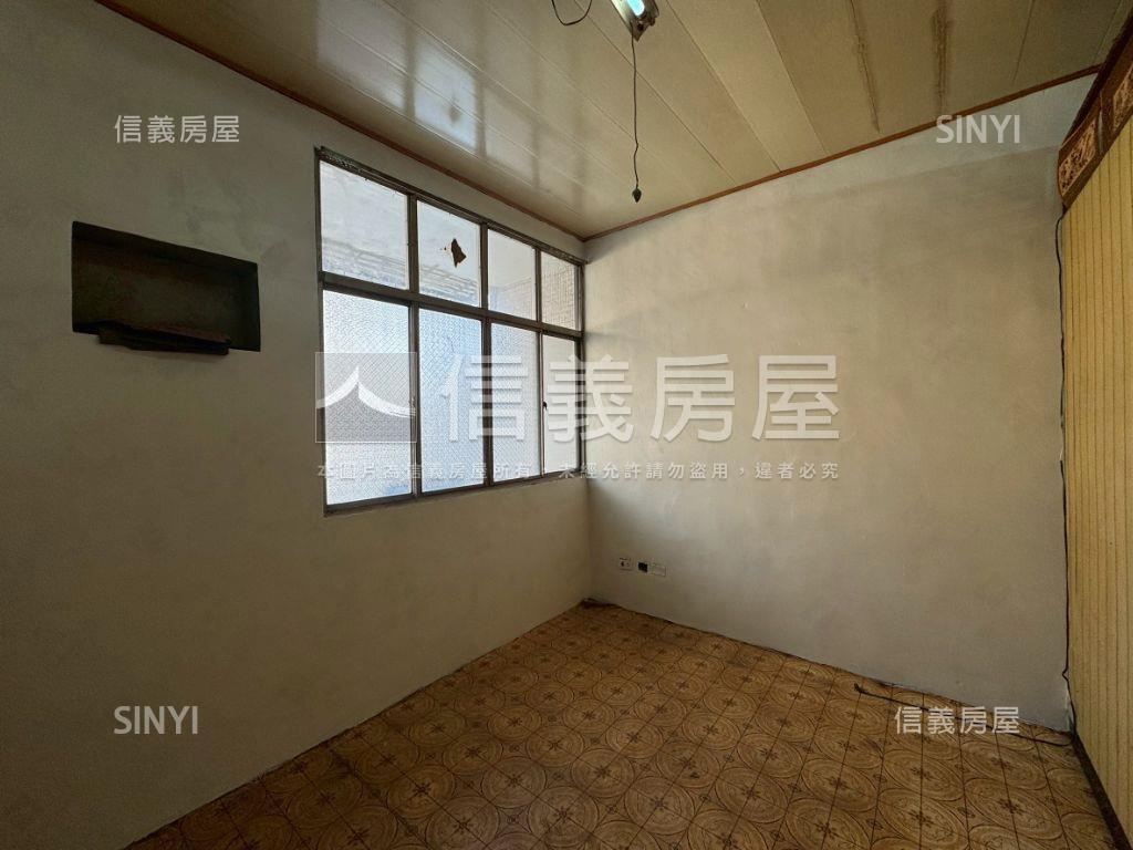 三房低總價臨路透天房屋室內格局與周邊環境