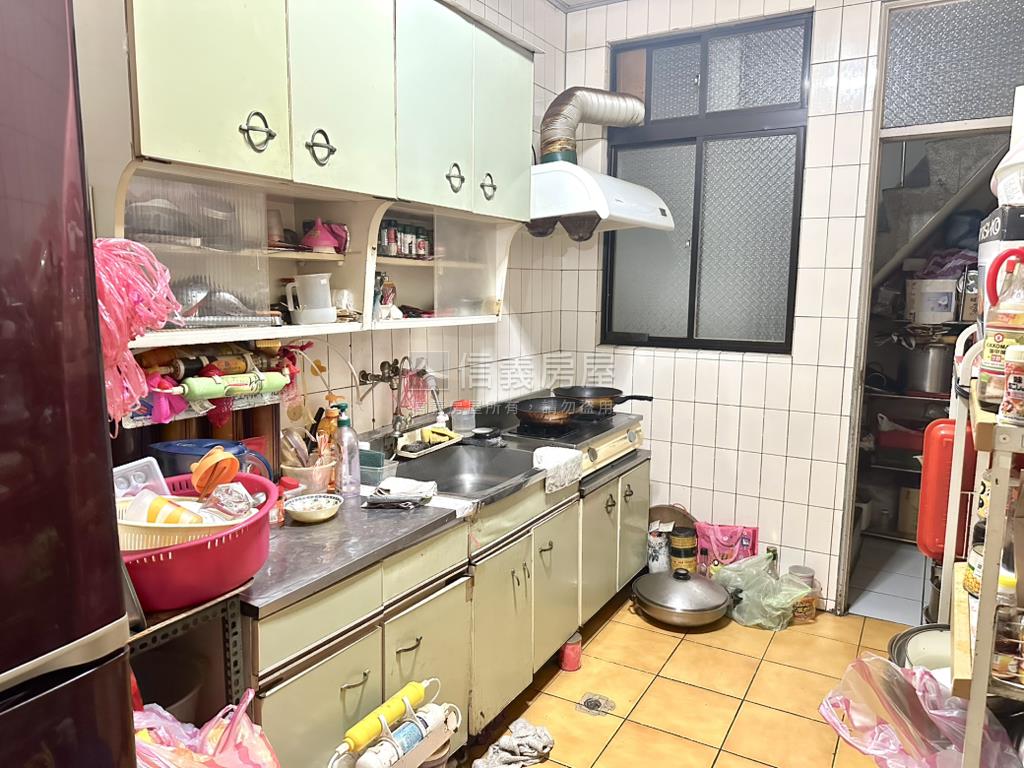 民族商圈靜巷三房美寓房屋室內格局與周邊環境