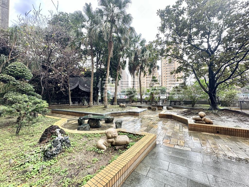 春日路河景三房車位房屋室內格局與周邊環境