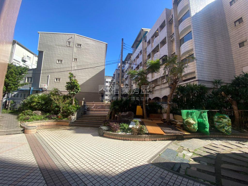 仕康家誠意出售房屋室內格局與周邊環境