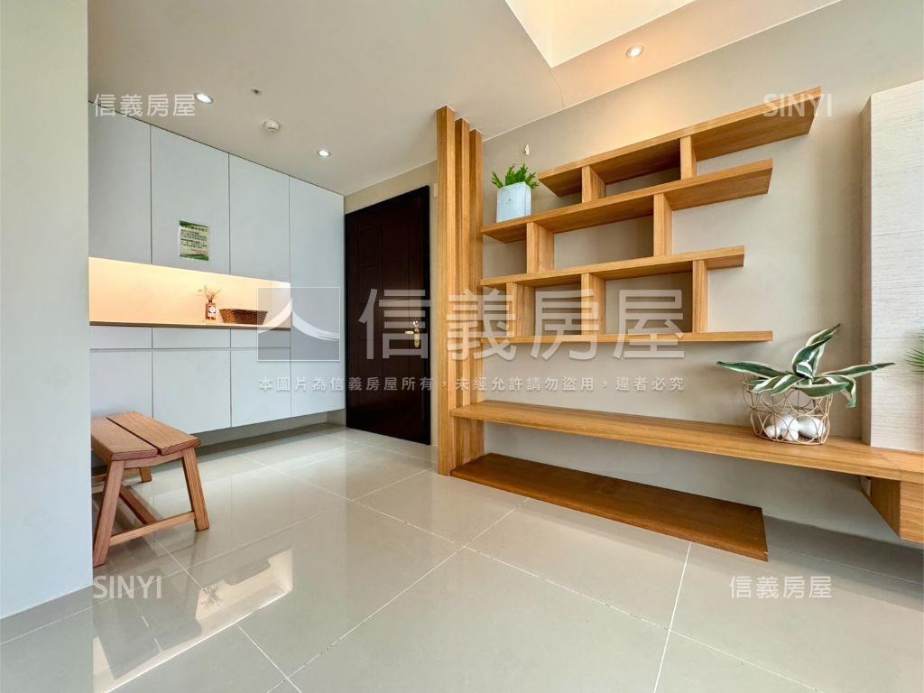 專任御天地外棟高樓美裝潢房屋室內格局與周邊環境