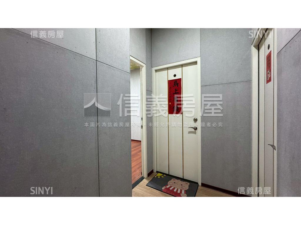 專任向上路近草悟道金店面房屋室內格局與周邊環境