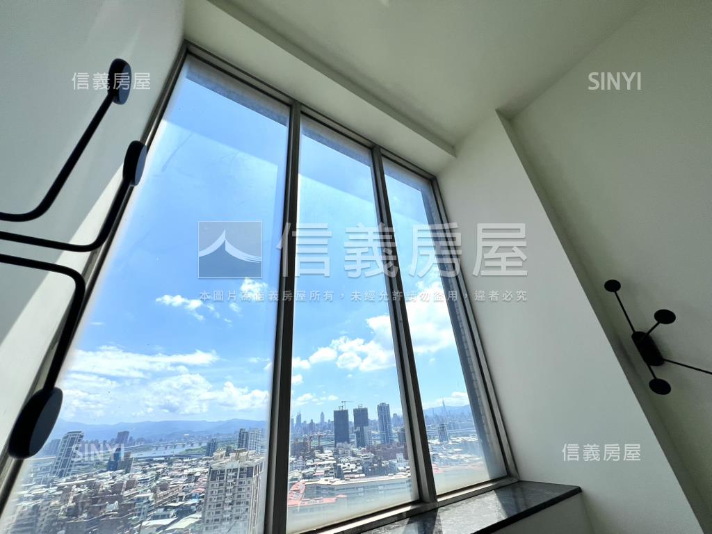 台灣世家．樓中樓帝王景觀房屋室內格局與周邊環境