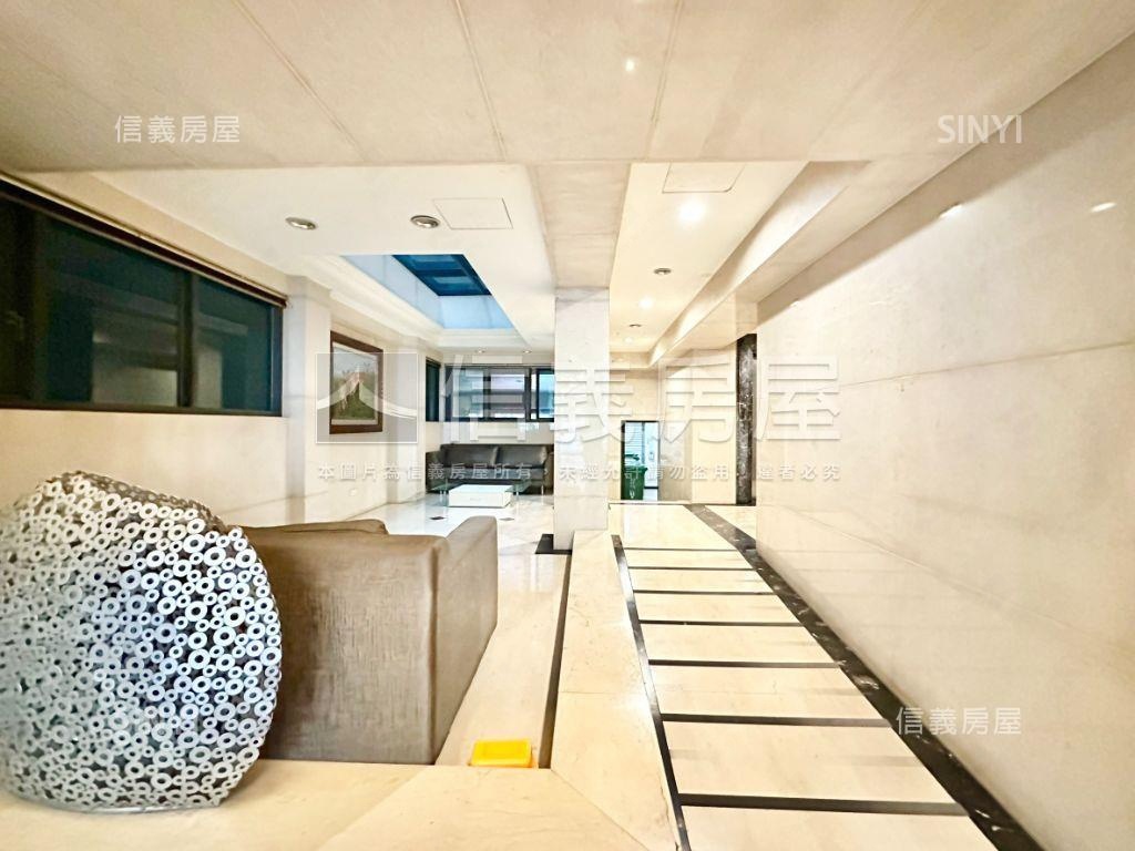 天蔚㊣國小旁高樓大坪數房屋室內格局與周邊環境