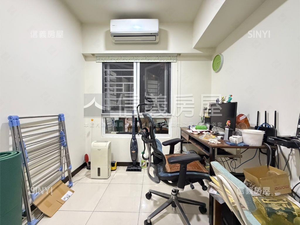 １８甲精美假期四房車位房屋室內格局與周邊環境