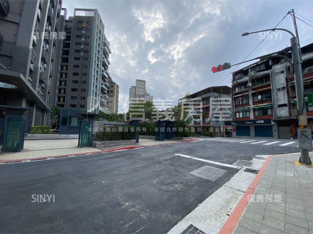 ＭＩＨＯ坡道機械車位房屋室內格局與周邊環境