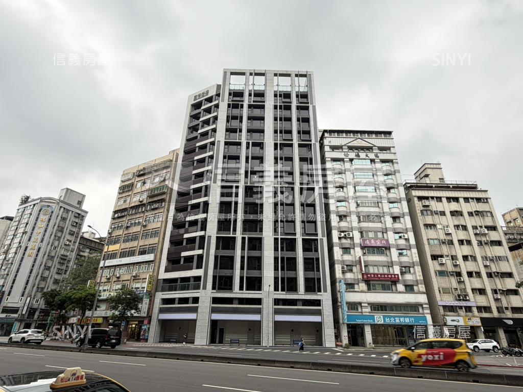 中正稀有新辦房屋室內格局與周邊環境