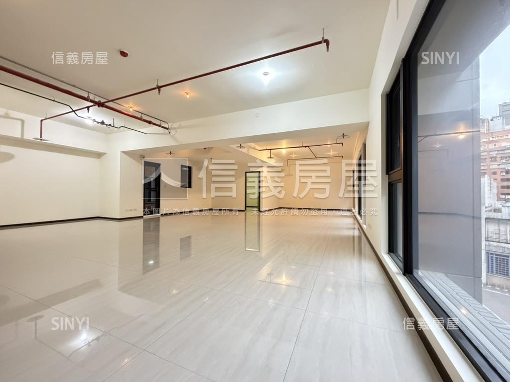 中正稀有新辦房屋室內格局與周邊環境