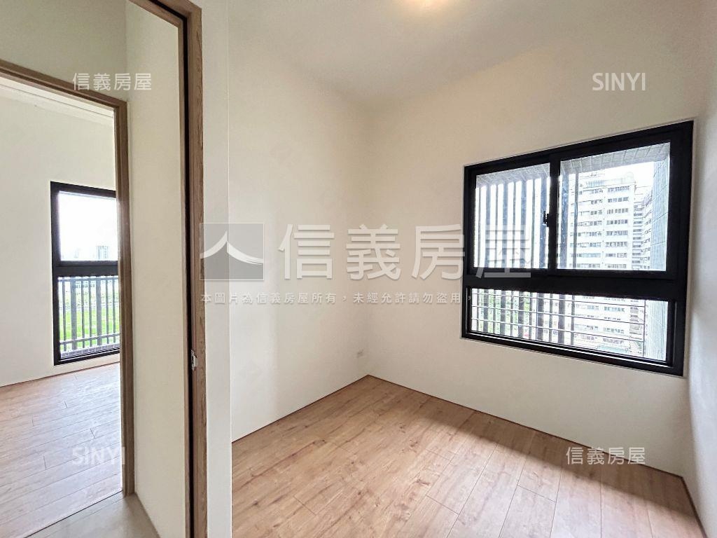 國聚之見全新未住視野戶房屋室內格局與周邊環境