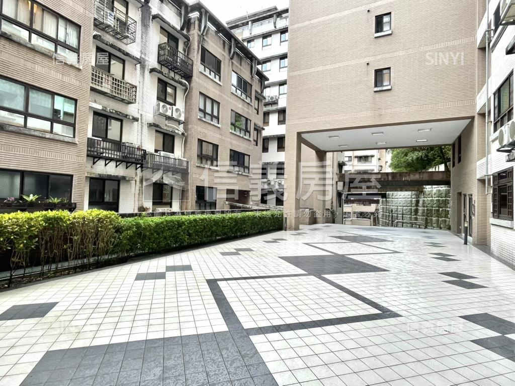 美麗國山嵐景觀美屋房屋室內格局與周邊環境