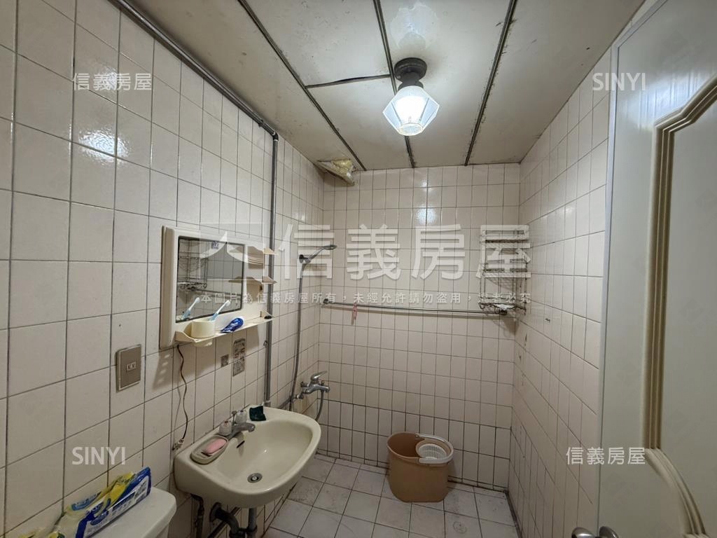 大三房明星學區低樓層三樓房屋室內格局與周邊環境