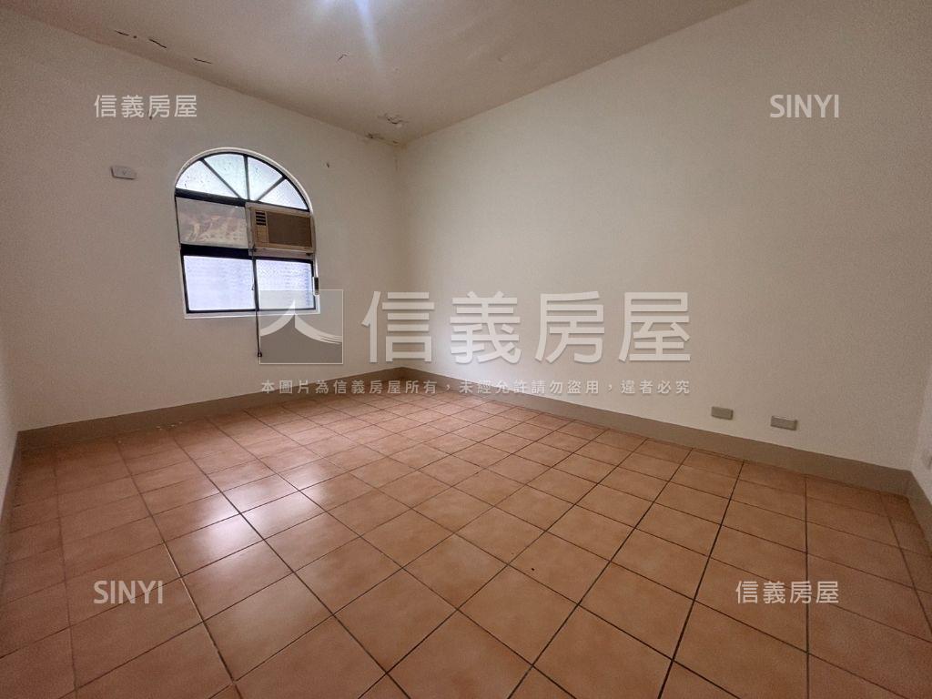 中平陽光頂寓房屋室內格局與周邊環境