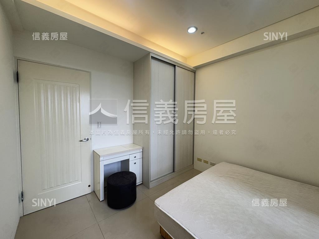 七期生活圈‧兩房平面車位房屋室內格局與周邊環境