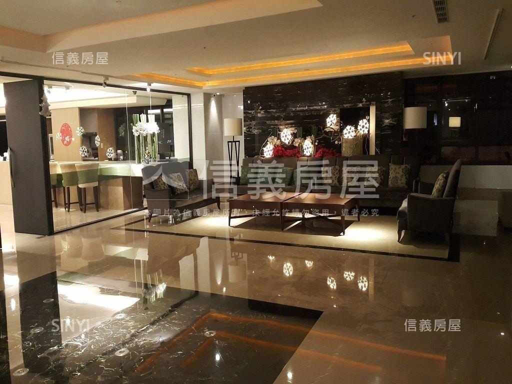七期生活圈‧兩房平面車位房屋室內格局與周邊環境