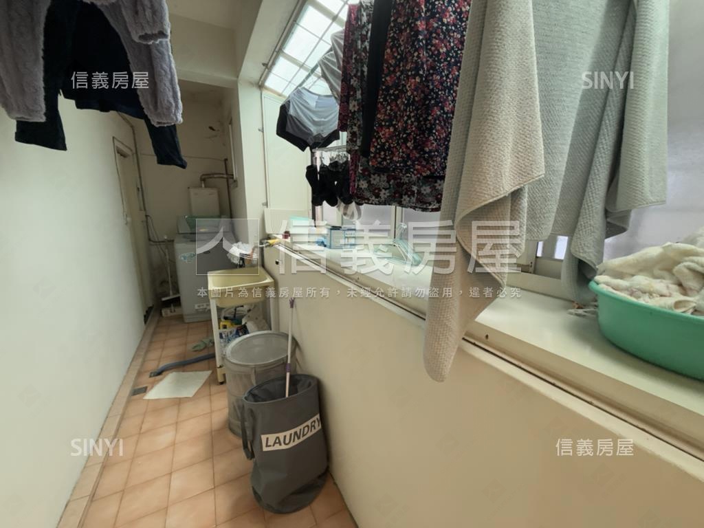 方正前後陽台大３房房屋室內格局與周邊環境