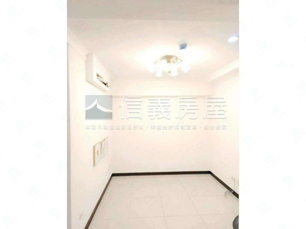 赫里翁臻愛★高樓兩房車位房屋室內格局與周邊環境