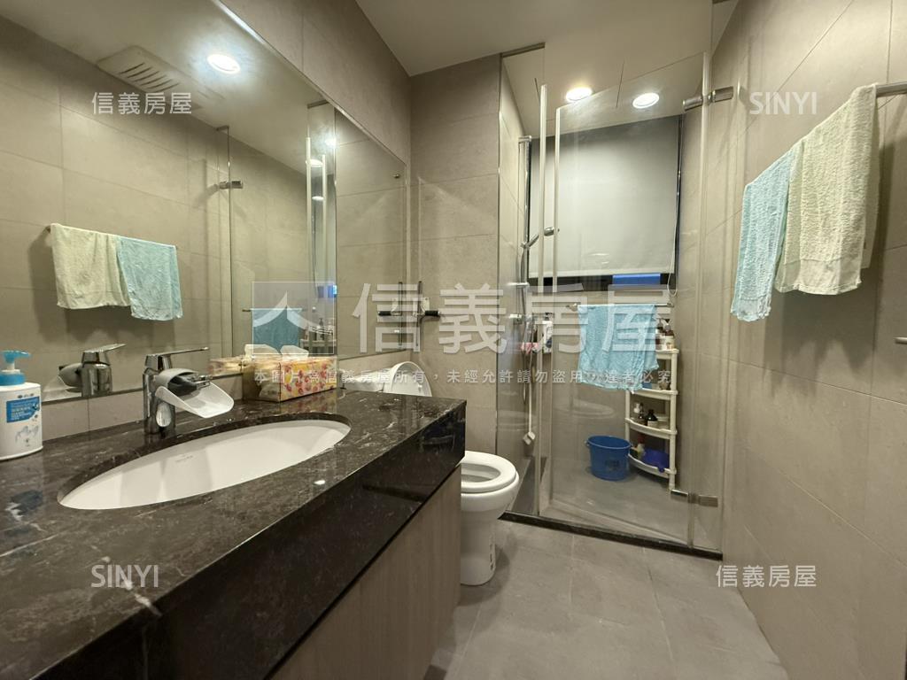 力麒。家家富富房屋室內格局與周邊環境