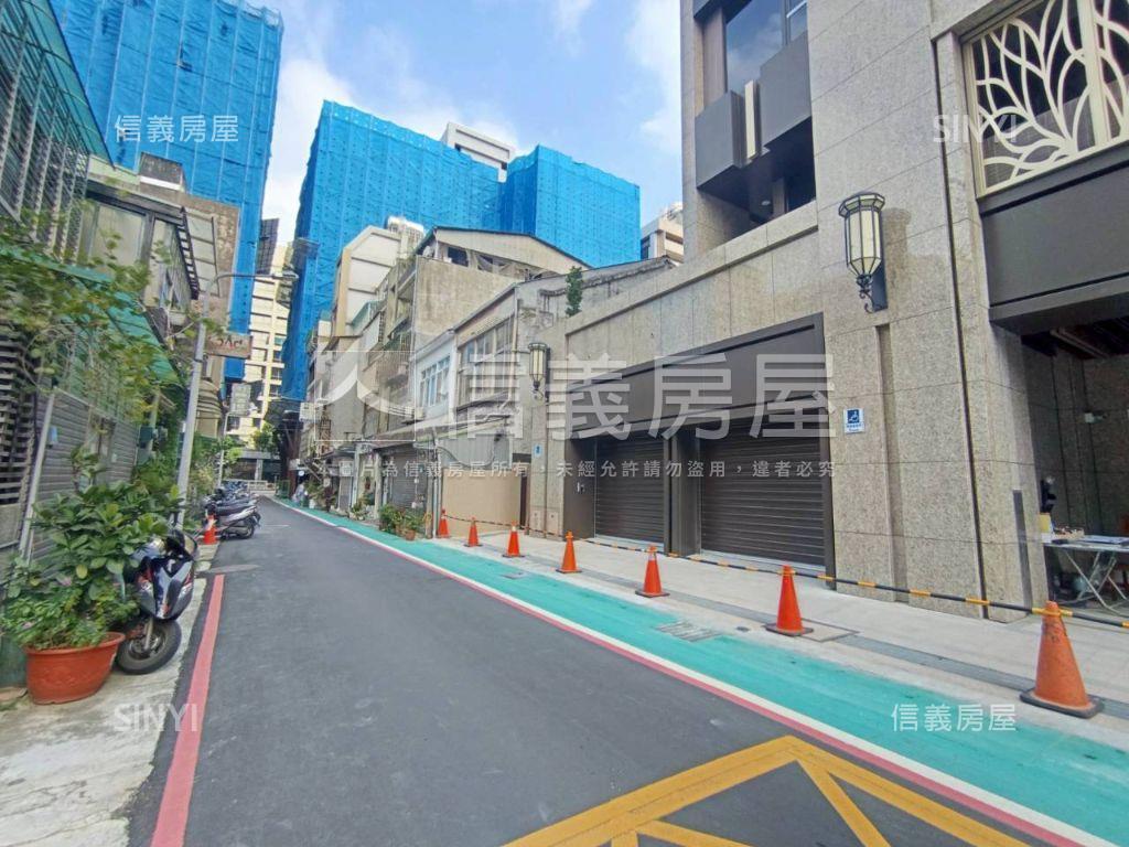 大同學區近捷運挑高店面房屋室內格局與周邊環境