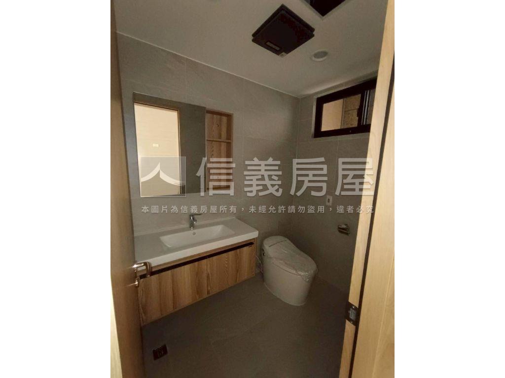 大同學區近捷運挑高店面房屋室內格局與周邊環境