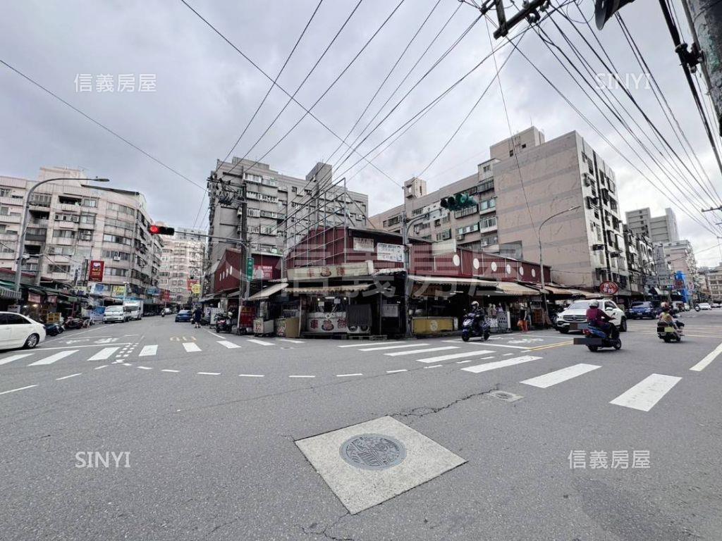 稀有大地坪大面寬雙店面房屋室內格局與周邊環境