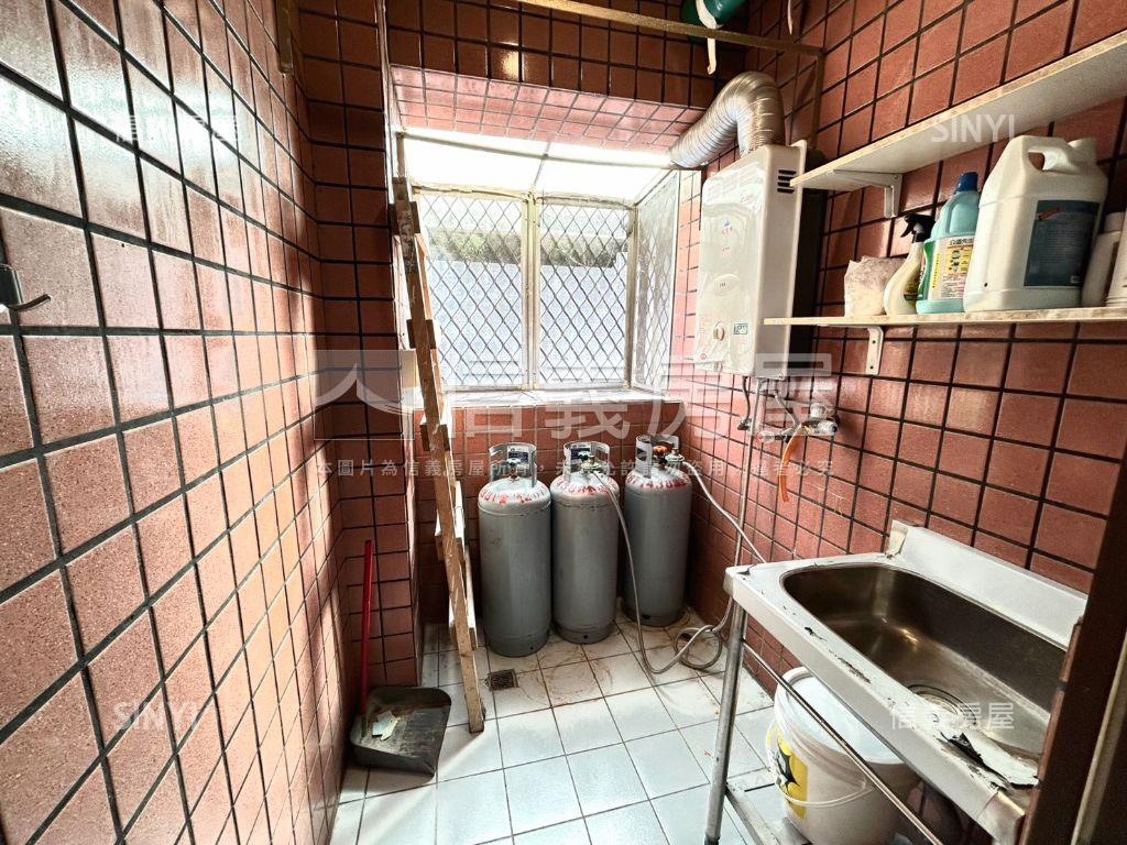 重新整理薇多綠雅３房房屋室內格局與周邊環境