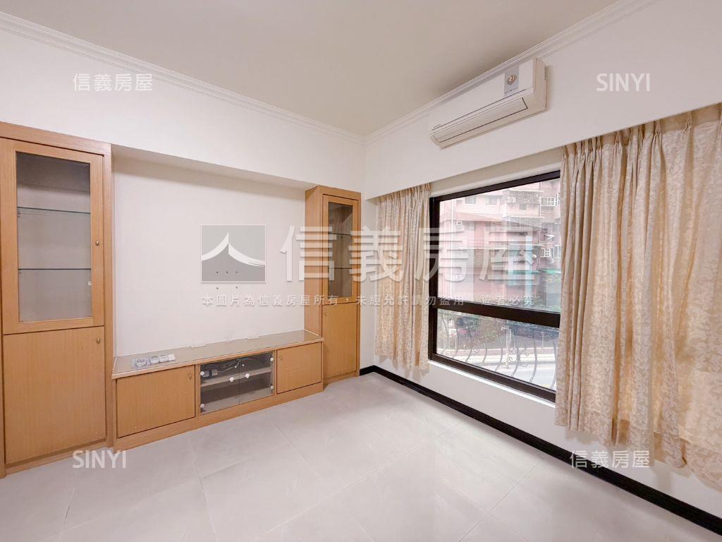 伊登花園。方正３房帶車位房屋室內格局與周邊環境