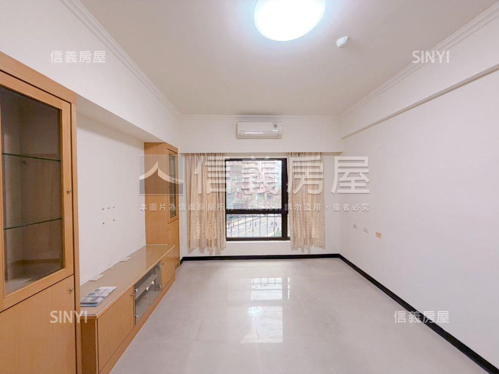 伊登花園。方正３房帶車位房屋室內格局與周邊環境