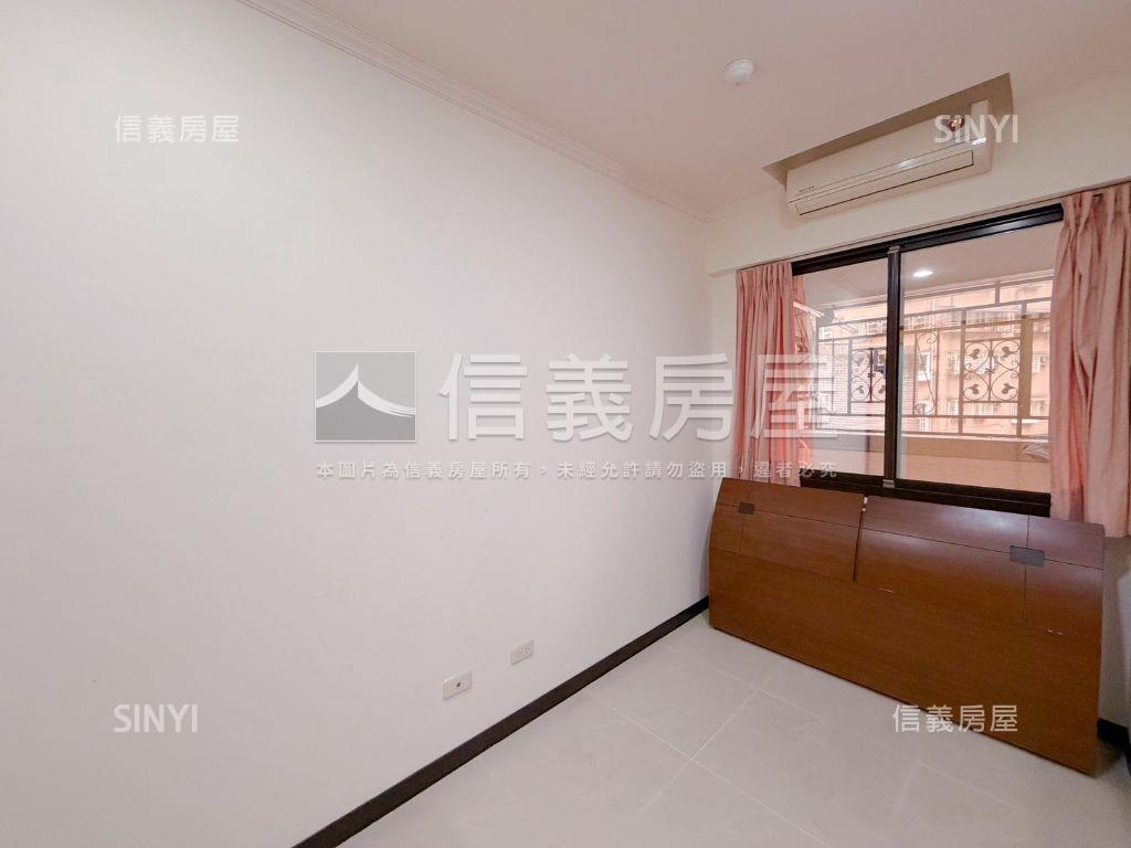 伊登花園。方正３房帶車位房屋室內格局與周邊環境